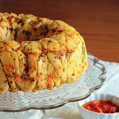 Garlic Parmesan Pull-Apart Bread—bread infused with butter, garlic, herbs, and cheese. What's not to love?