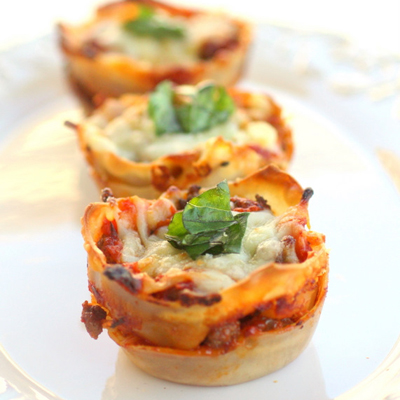 Lasagna cupcakes - everyone gets a corner piece here.