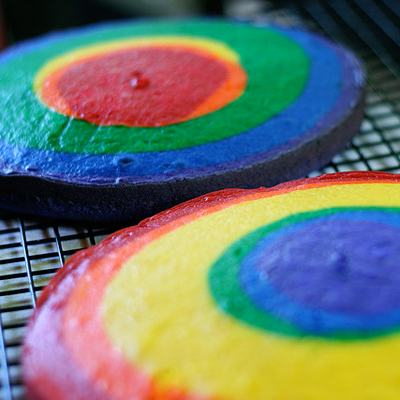 Somewhere over the rainbow... there's cake!