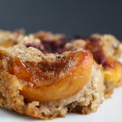 Baked Oatmeal, its one step in helping me keep my New Years Resolution. Could it help you keep yours?