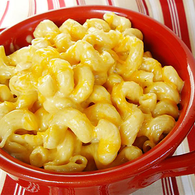 Slow Cooker Mac and Cheese. So creamy and so easy to make.
