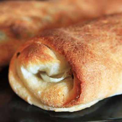 Have you tasted a pizza without cheese before? You would love this simple and healthy version.