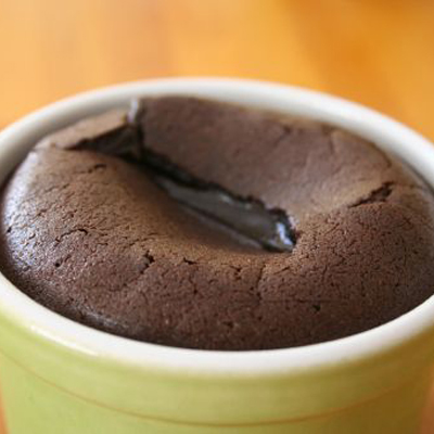 Coulants au café – deliciously rich in flavour and in taste. It only takes 10 minutes to prepare and 8 minutes to bake it.