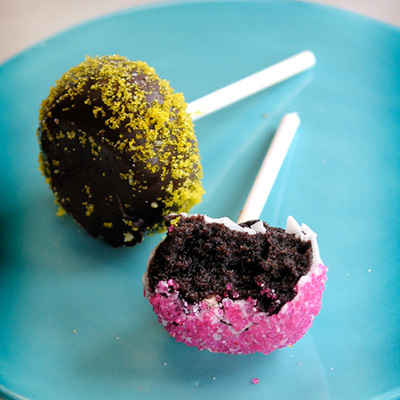 How to make cake pops (from scratch)... A guide for us beginners.