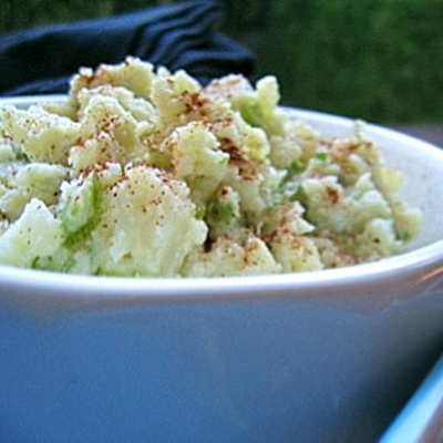 Potato salad makes me a hypocrite, but you would be, too, if you had Dean & Deluca's recipe for Roasted Garlic and Red Potato Salad.