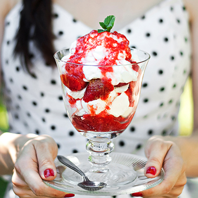 Eton mess and how a photo was made.