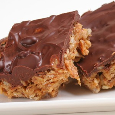 Homemade Granola Bars, only four ingredients!