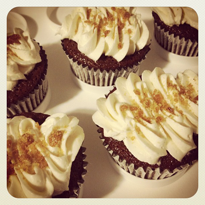 Cinnamon cappuccino cupcakes with almond frosting and cinnamon toffee crunch.