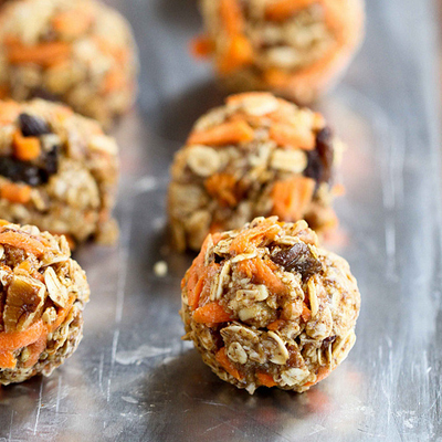 No-Bake Carrot Cake Granola Bites Recipe {Low Sugar & Gluten-Free}