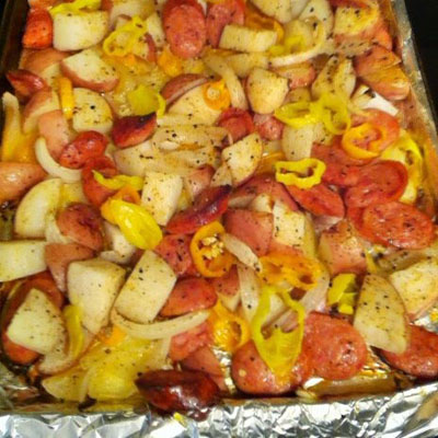 Oven-roasted Sausages, Potatoes, and Peppers - delicious and so so easy!