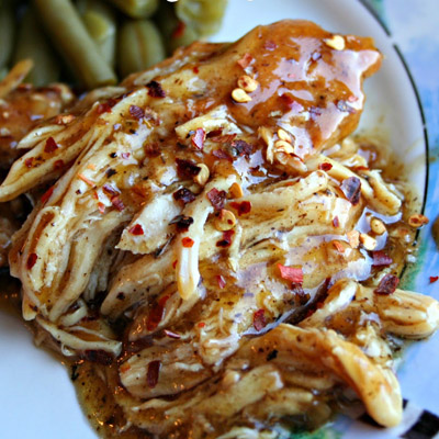 Slow Cooker Brown Sugar & Garlic Chicken... Oh, so delicious!
