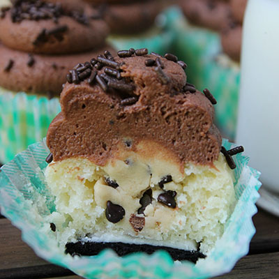Triple Threat Cupcakes