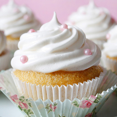 Vanilla Cupcakes with Fluffy Marshmallow Frosting