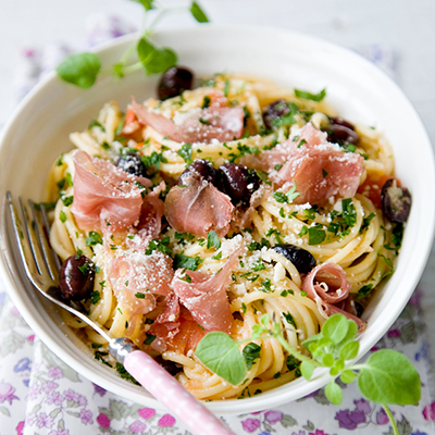 Prosciutto, Tomato, and Olive Spaghetti. Wow.