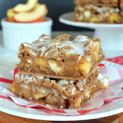 Caramel Apple Bars - these easy cake mix bars are full of caramel and apple and are amazing with a scoop of ice cream.