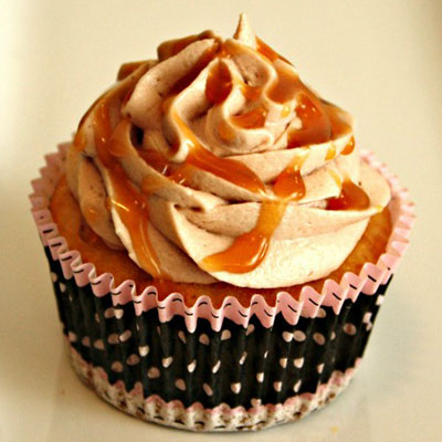 Super Simple Caramel Apple Cupcakes