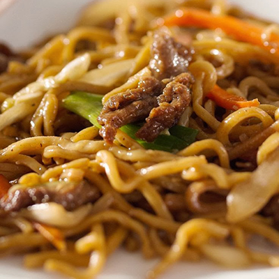 Easy Asian Beef & Noodles ~ This is delicious. It satisfies my craving for lo-mein. I have made with chicken and shrimp as well, just adjust the ramen noodle flavor to match. From WW cookbook Cooking for Two, it makes a HUGE 10 points serving. I am satisfied with 1/2 a serving.