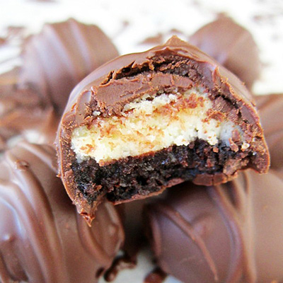 Fudge Brownie Cheesecake Bites