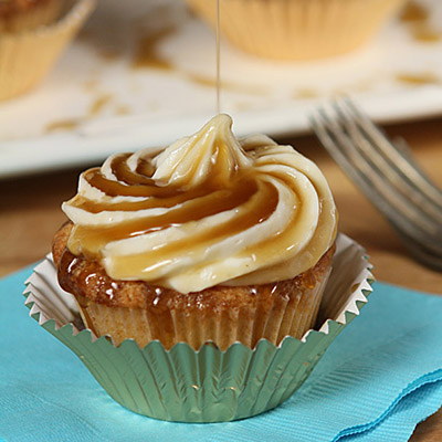 Jack Daniels Honey Whiskey Cupcakes with a Bourbon Drizzle for a VERY Happy Birthday!