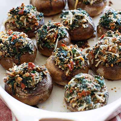 Skinny Spinach and Bacon Stuffed Mushrooms with Parmesan and Garlic