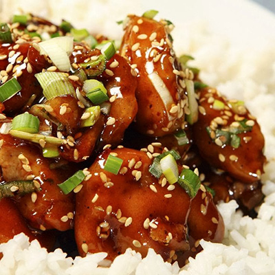 Weight Watchers Sesame Chicken ~ The restaurant version of this dish is loaded with fat, thanks to deep frying. WW has coated the chicken with flour and then pan-seared it to lighten it up. 4 points per serving.