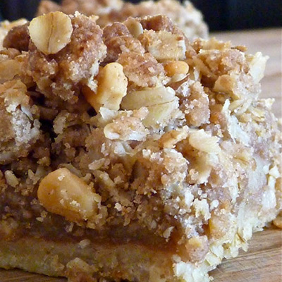 The mouthwatering oatmeal walnut crumbles.