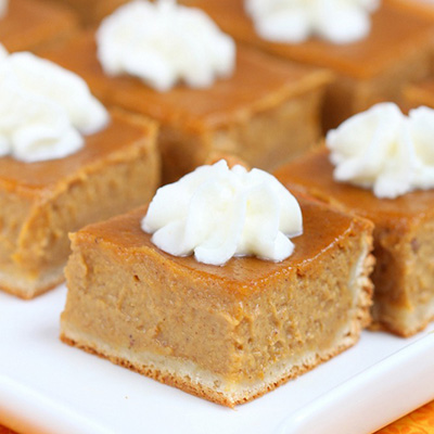 Only 6 ingredients needed to make the best Pumpkin Pie bars!