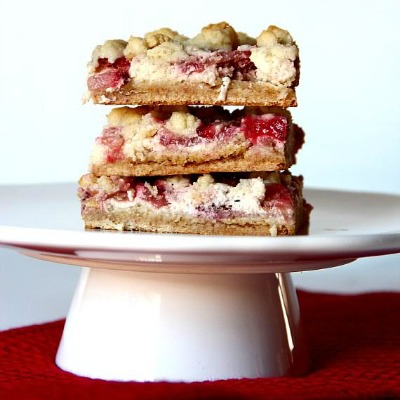 Strawberries and Cream Bars! These are so good and start with a cake mix!