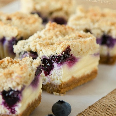 Blueberry Crumble Cheesecake Bars