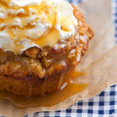 Apple Pie Cupcakes. These are mouthwatering and oh-so fabulous.