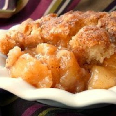 Southern Peach Cobbler - Seriously the best peach cobbler recipe in the world, super simple and delicious!! I've been experimenting with cobbler for some time and this recipe is the final result. Loved by all. Use fresh Georgia peaches, of course! 