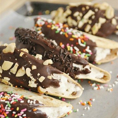 Ice Cream Tacos - perfect for Cinco de Mayo!! A unique recipe that is very fun and the kids will love it. Tacos for dinners and Tacos for dessert!